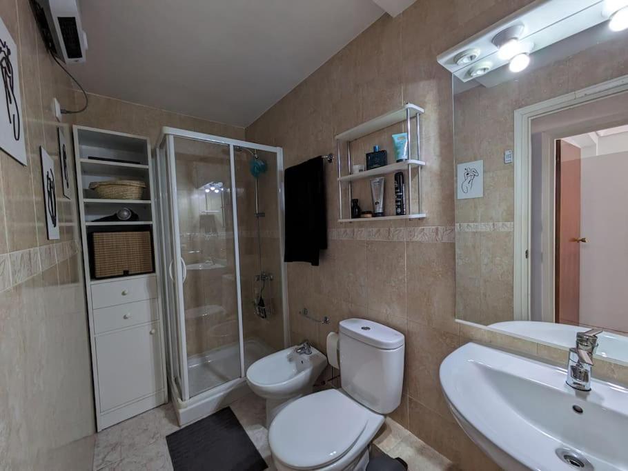Acogedor Apartamento Y Parking Мадрид Экстерьер фото